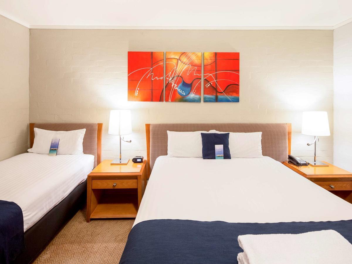 ibis Styles Canberra Exterior foto